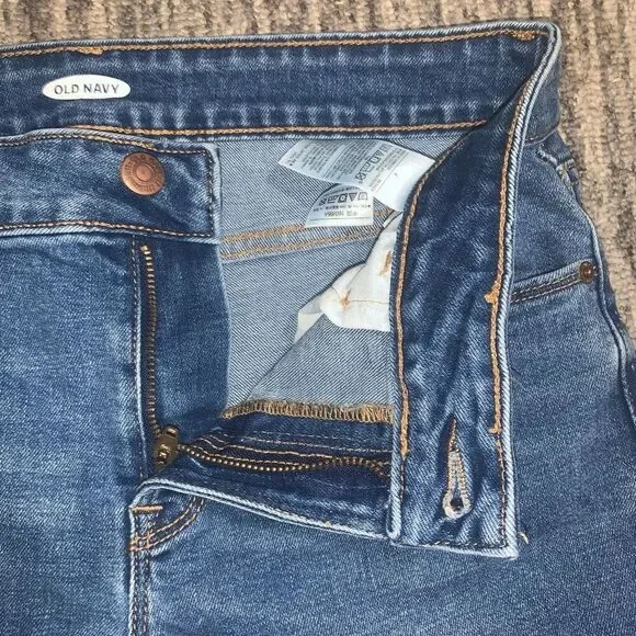 Old Navy Women's Size 4 Blue Denim Shorts‎ Jorts Bermuda Style Cuffed Hem Long - Picture 2 of 8